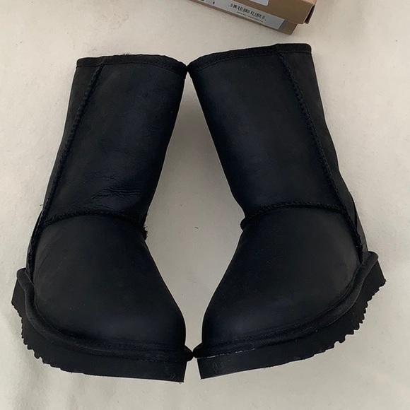 Authentic Classic Short Black Leather UGG boots - Picture 4 of 6